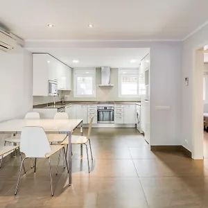https://apartament-edelweiss.topcostabravahotels.com